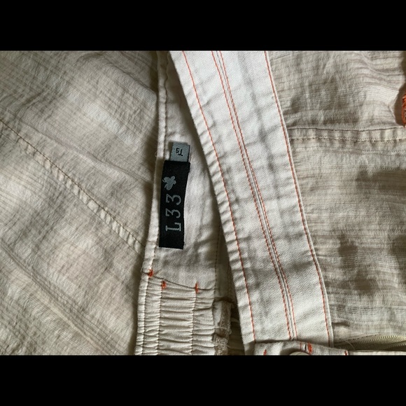 Lightweight button ankle pants - Picture 6 of 7